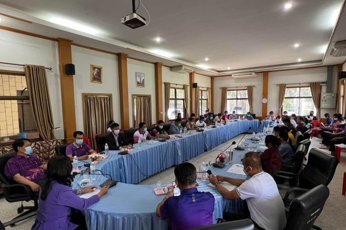 ประชุมคณะกรรมการบริหารศูนย์ควบคุมโรคติดต่อองค์การบริหารส่วนตำบลหนองแวง