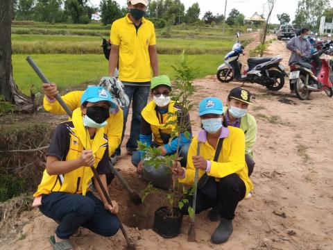 อถล.ร่วมกิจกรรมปลูกต้นไม้ทำความสะอาดรักษาสิ่งแวดล้อม